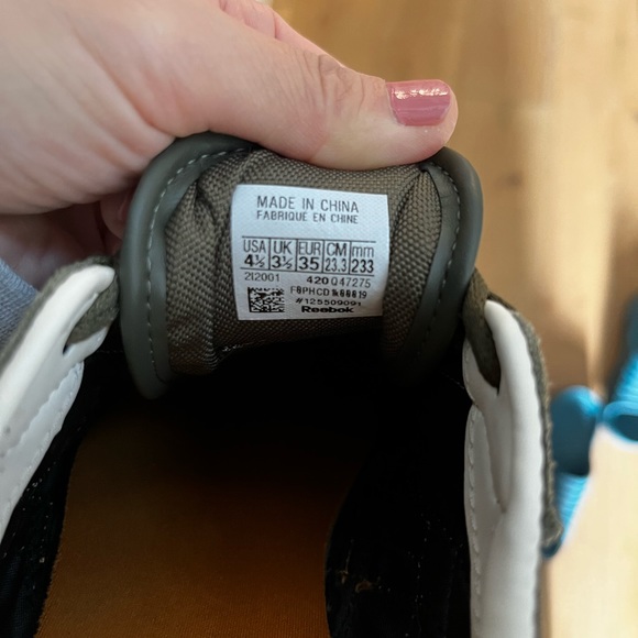 Reebok women sneakes - Picture 5 of 5